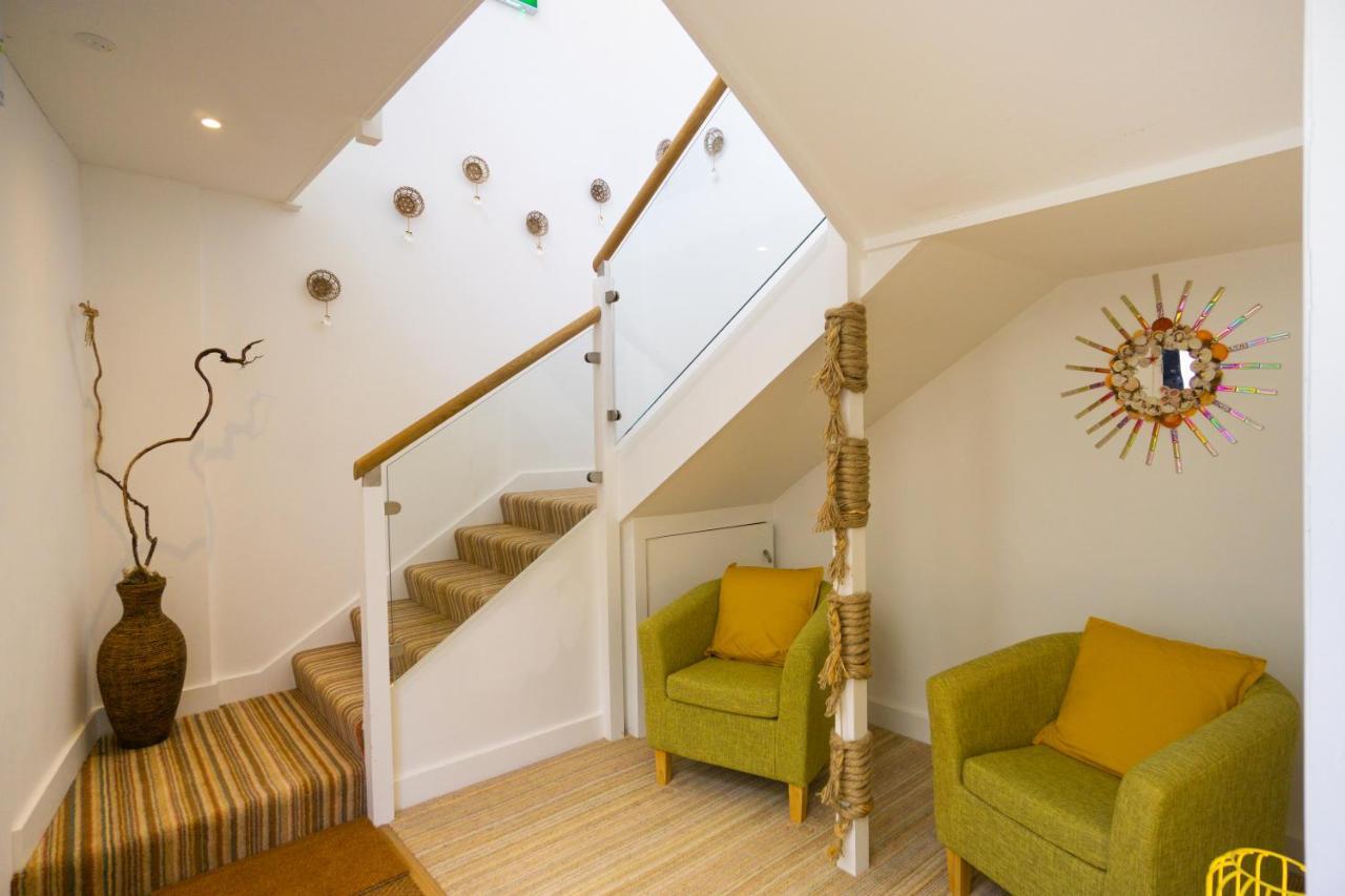 Largigi Rooms, Close To The Beach And Town Centre, Parking Available 라임레지스 외부 사진
